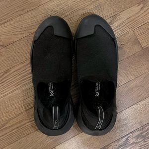 Muvez Slipper / Shoe Combo